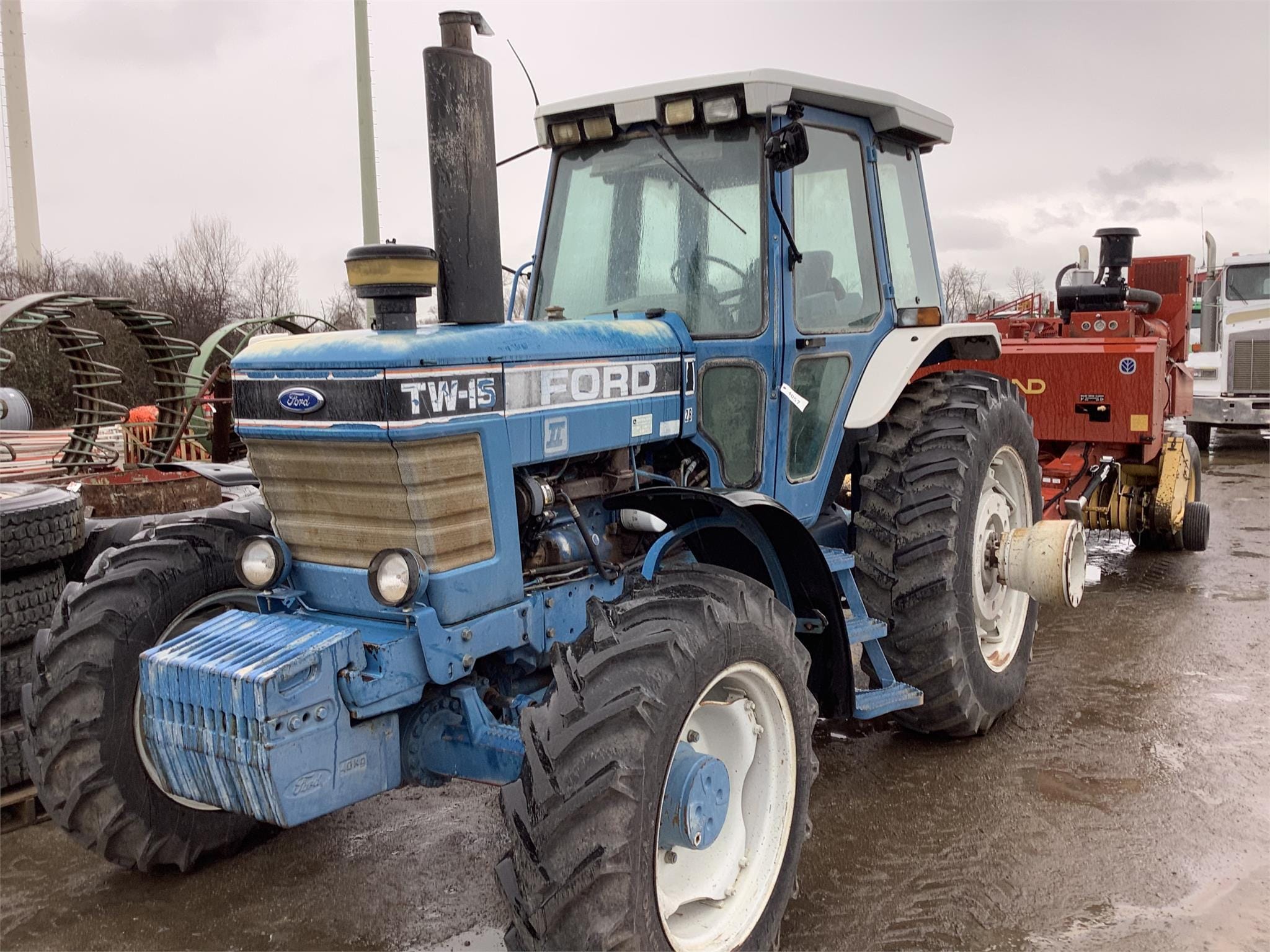 Main image Ford TW-15