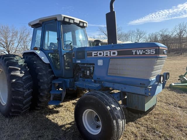 Image of Ford TW-35 equipment image 1