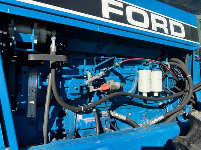 Image of Ford 946 equipment image 4