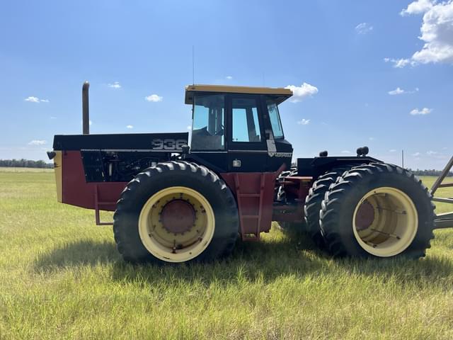 Image of Versatile 936 equipment image 1