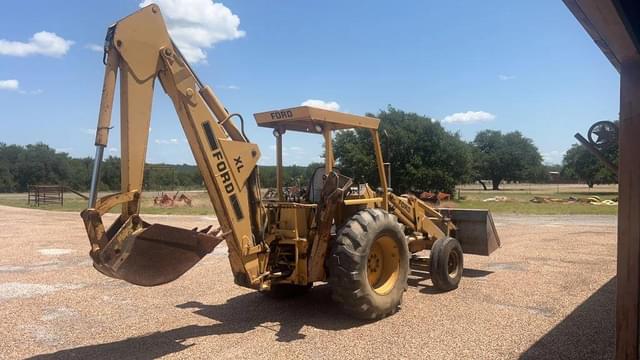 Image of Ford 555A equipment image 2