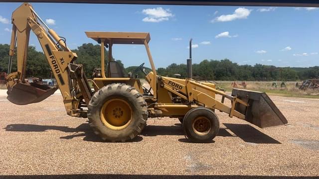 Image of Ford 555A equipment image 3