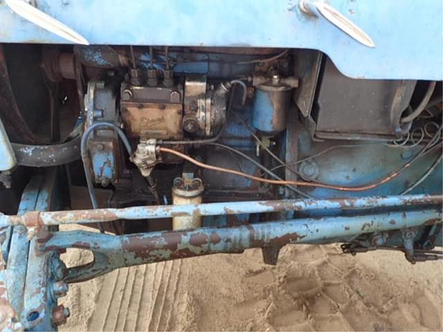 Image of Fordson Dexta equipment image 3
