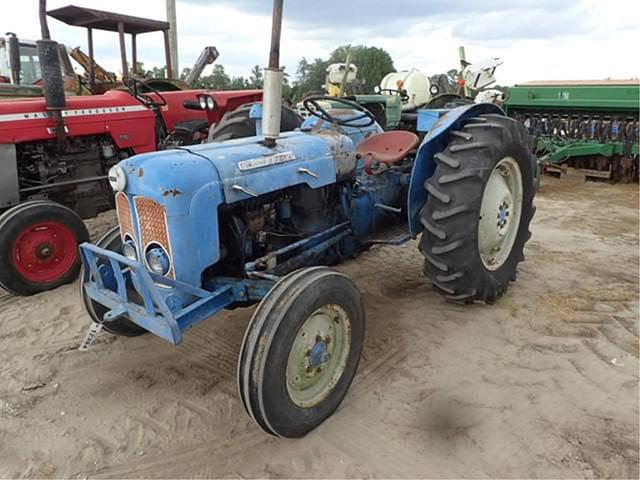 Image of Fordson Dexta equipment image 1