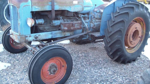 Image of Fordson Major equipment image 4