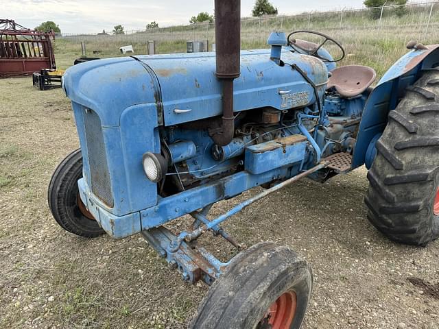 Image of Fordson Major equipment image 2