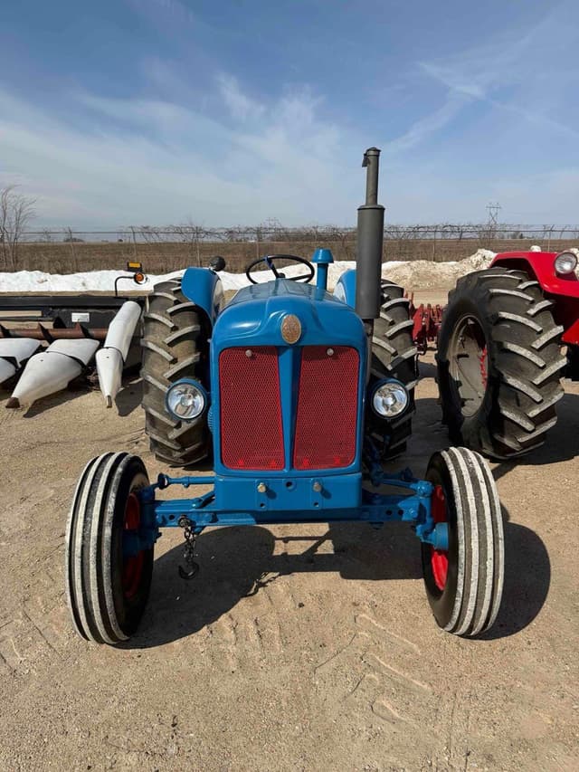 Image of Fordson Major equipment image 1