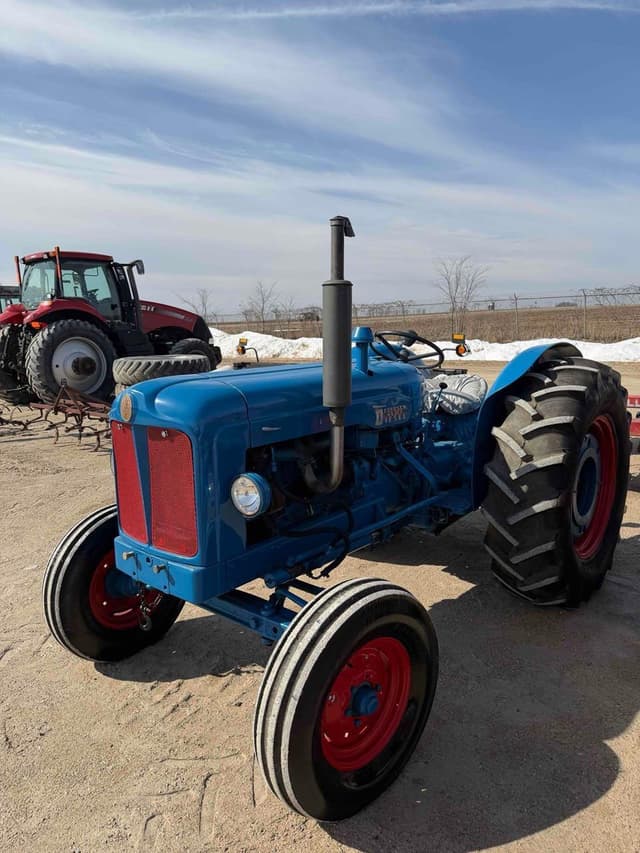 Image of Fordson Major equipment image 2