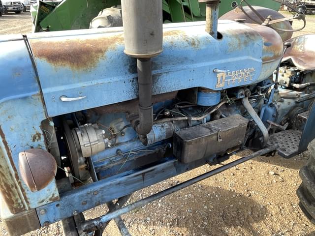 Image of Fordson Major equipment image 4