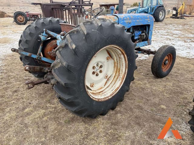 Image of Fordson Major equipment image 4
