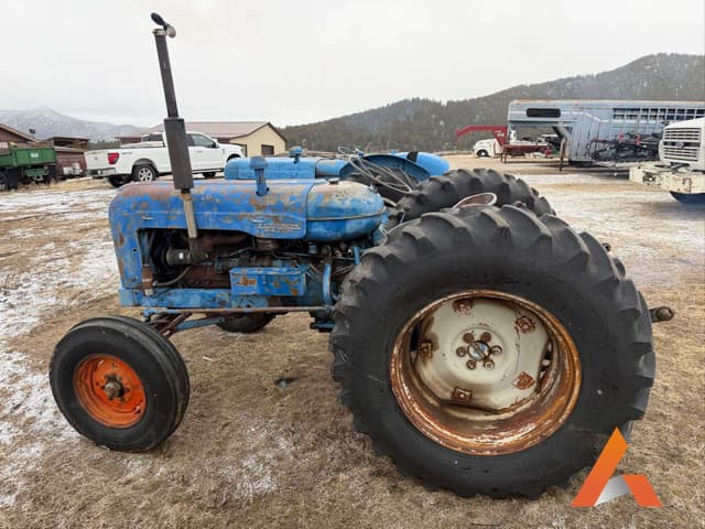 Image of Fordson Major equipment image 1