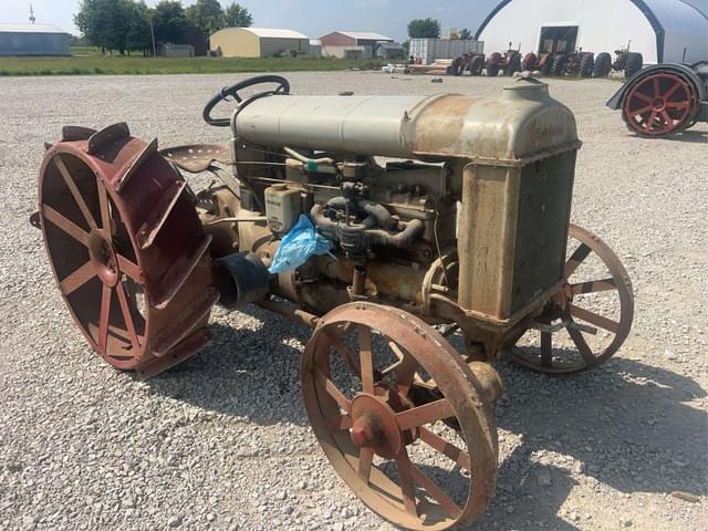 Image of Fordson Fordson F equipment image 2