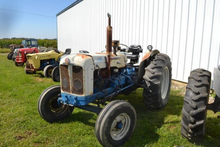 SOLD Fordson Super Major Tractors 40 to 99 HP Tractor Zoom