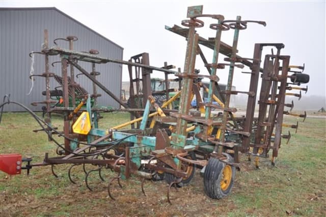 Image of Forrest City Machine Works DO-ALL equipment image 2