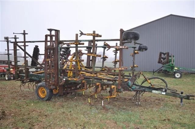 Image of Forrest City Machine Works DO-ALL equipment image 1