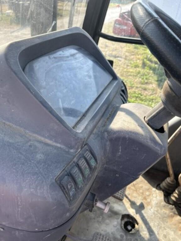 Image of Foton 824 equipment image 4
