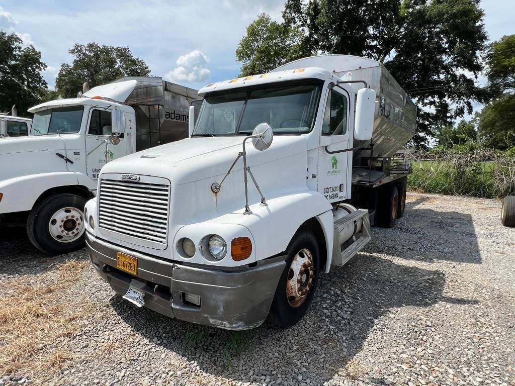 Image of Freightliner CST120 Primary image