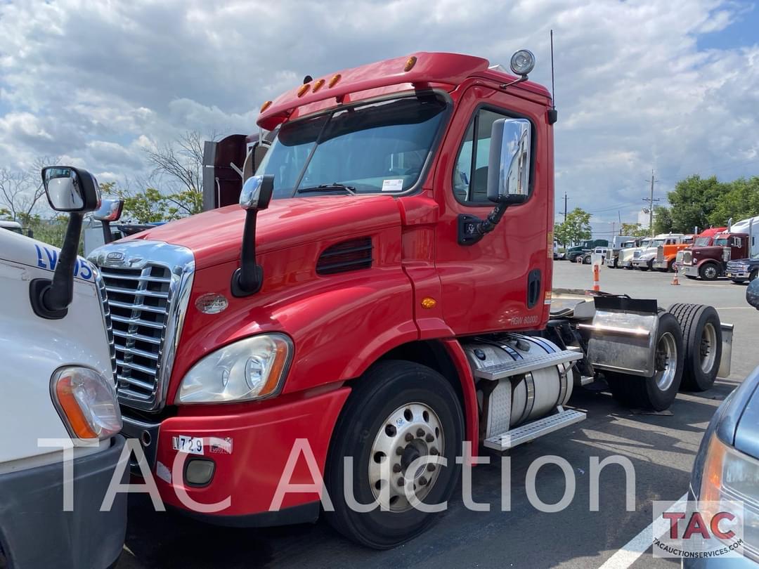 Image of Freightliner Cascadia Primary image