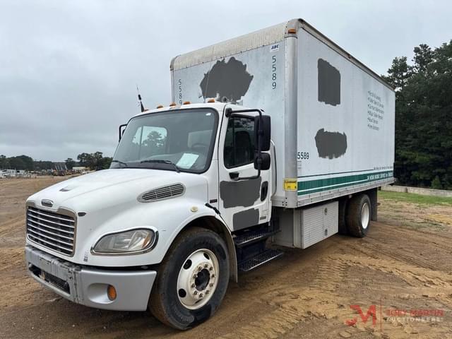 Image of Freightliner Business Class M2 equipment image 3