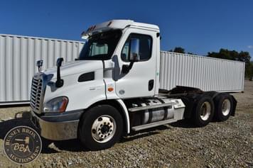 Main image Freightliner Cascadia