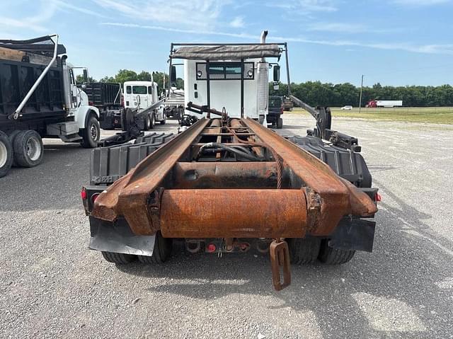 Image of Freightliner CL112 equipment image 3