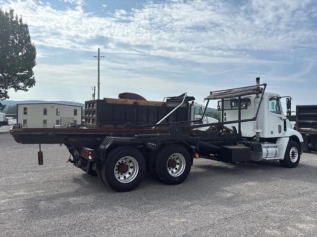 Image of Freightliner CL112 equipment image 4