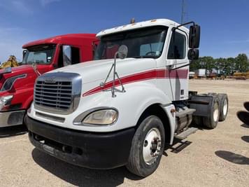 Main image Freightliner Columbia