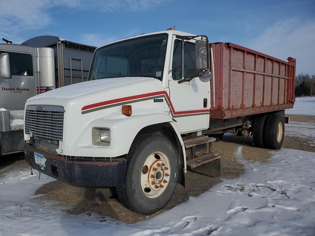 Image of Freightliner FL70 Primary image