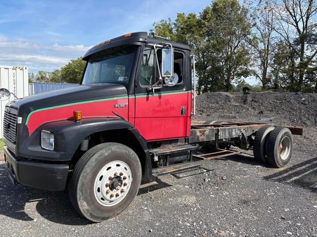 Image of Freightliner FL70 equipment image 1