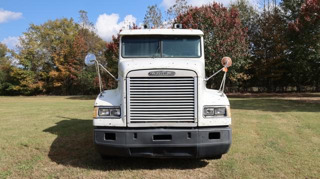 Image of Freightliner FLD112 equipment image 1