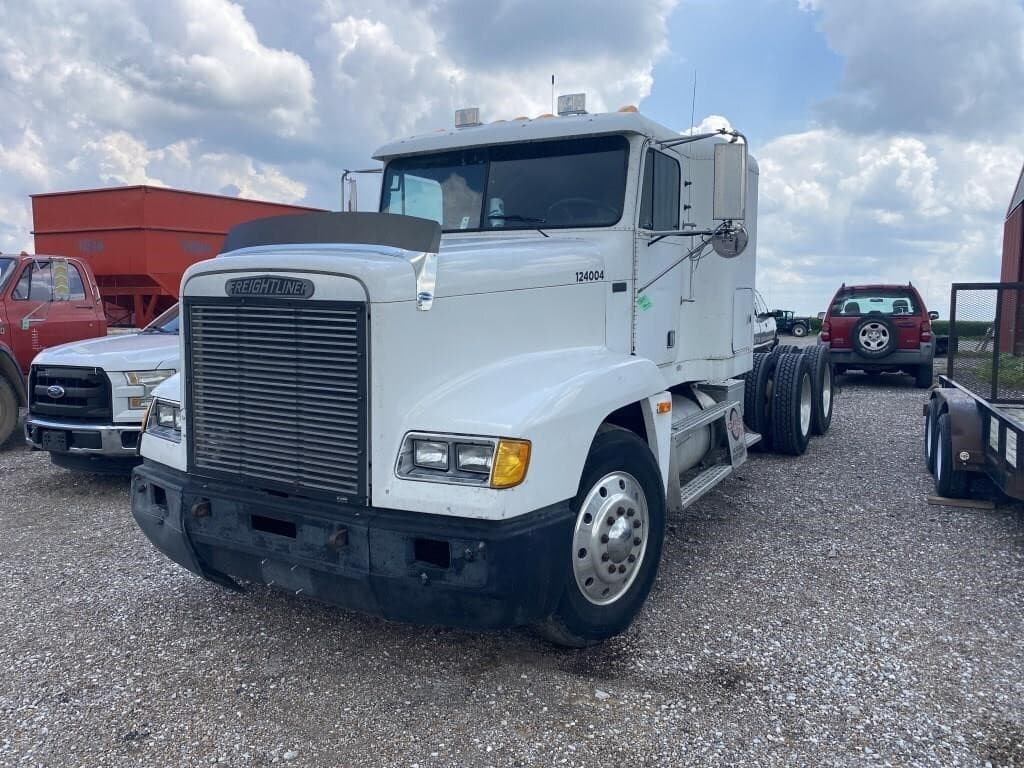 Image of Freightliner FLD120 Primary image
