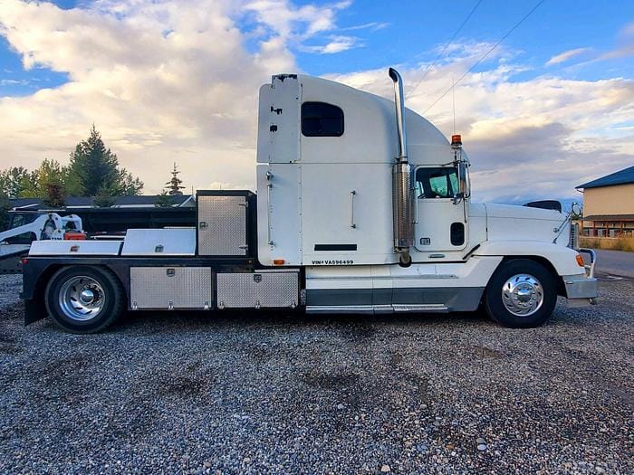 Main image Freightliner FLD120