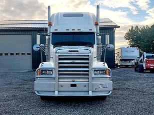 Main image Freightliner FLD120 3