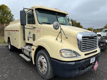 Main image Freightliner Columbia