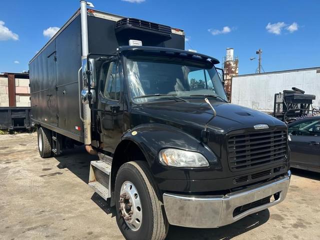 Image of Freightliner M2 equipment image 2
