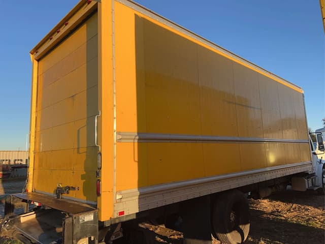 Image of Freightliner Undetermined equipment image 3