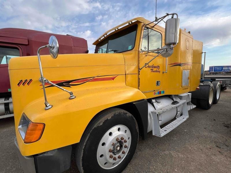 Main image Freightliner FLD120