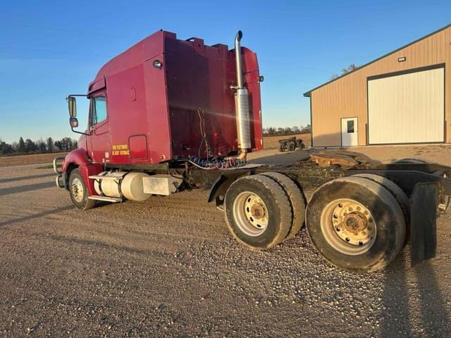 Image of Freightliner Detroit 60 equipment image 2