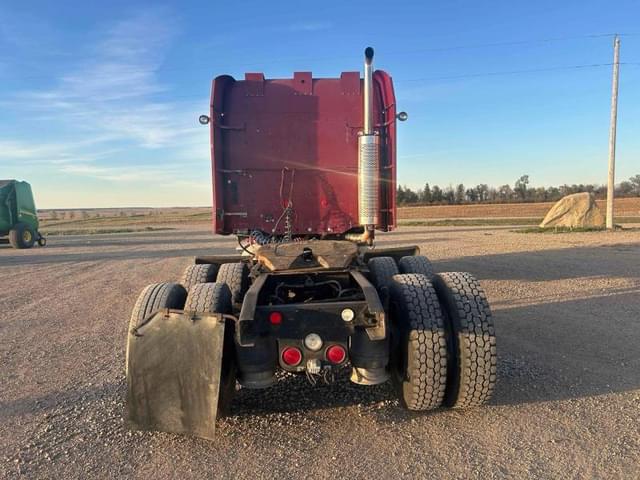 Image of Freightliner Detroit 60 equipment image 3