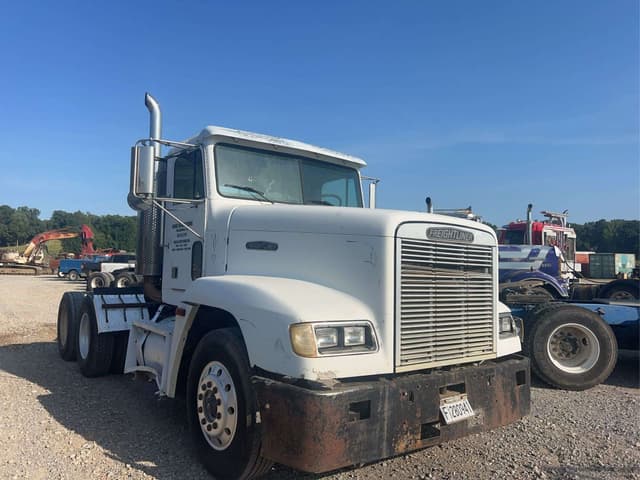 Image of Freightliner Undetermined equipment image 4