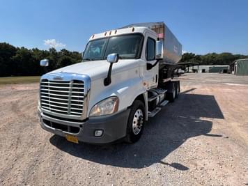 Main image Freightliner Cascadia