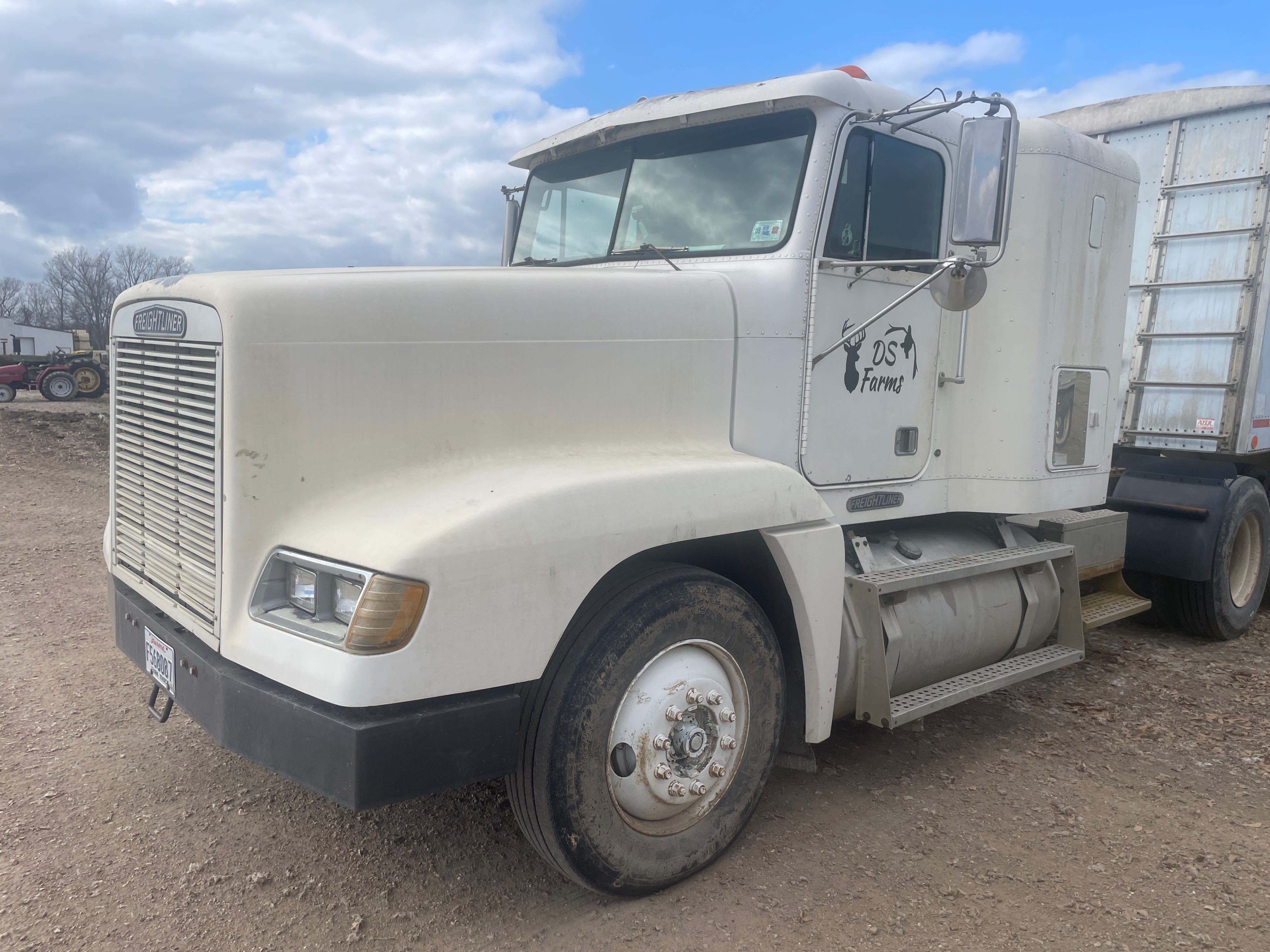 Main image Freightliner FLD120