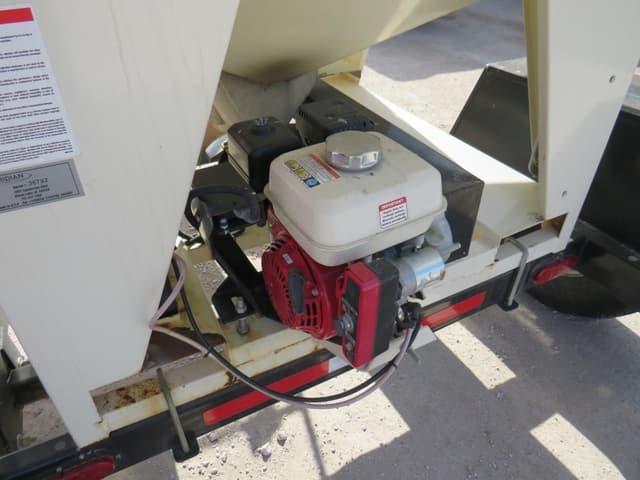 Image of Friesen 110 equipment image 2