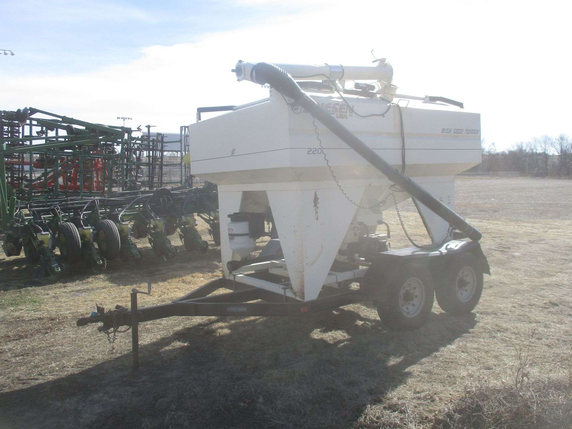 Friesen 220 Equipment Image0