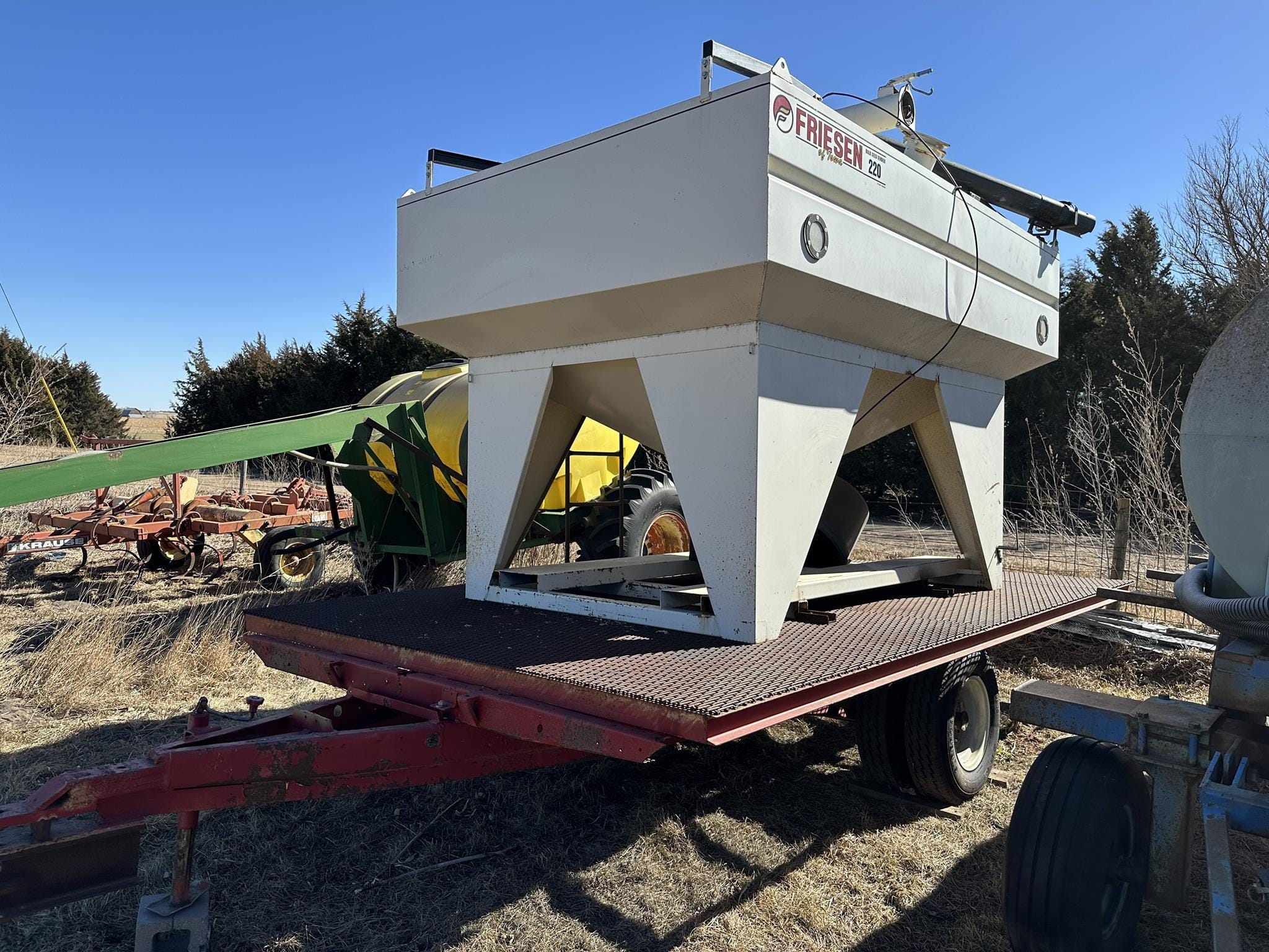 Friesen 220 Equipment Image0