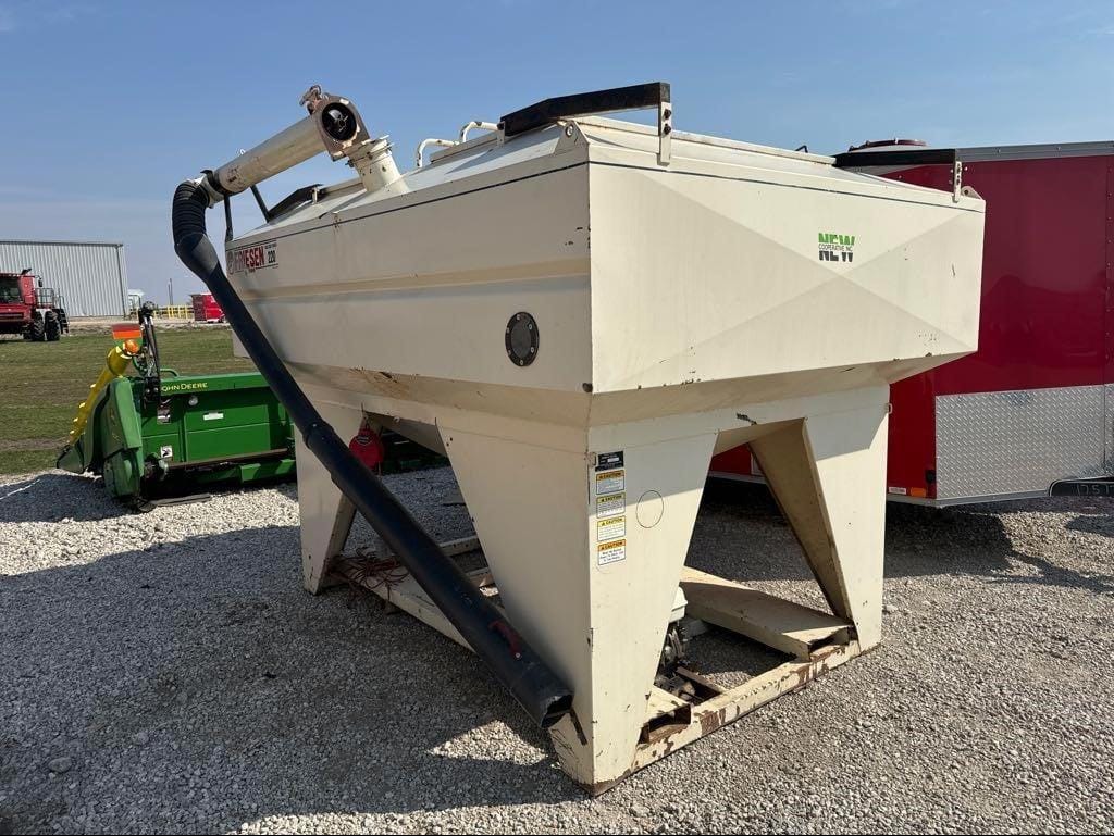 Friesen 220 Equipment Image0