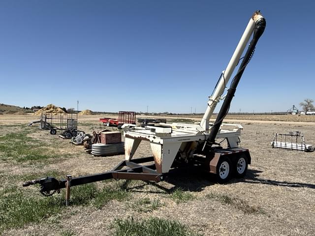 Image of Friesen Seed Titan 2 equipment image 1