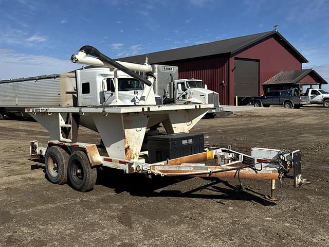 Image of Friesen Seed Titan equipment image 1