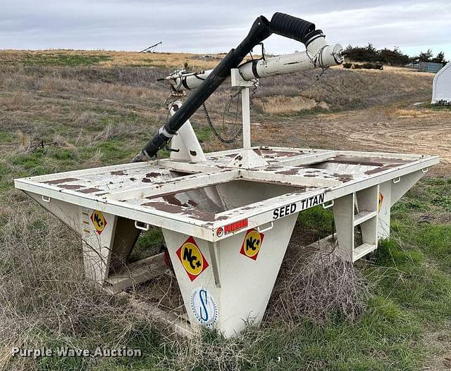 Image of Friesen Seed Titan equipment image 4