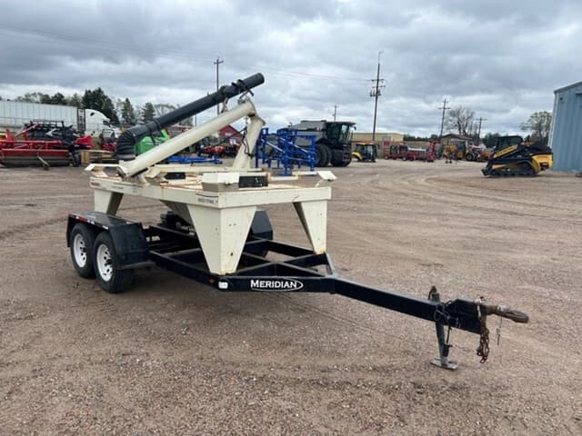 Image of Friesen Seed Titan 2 equipment image 2